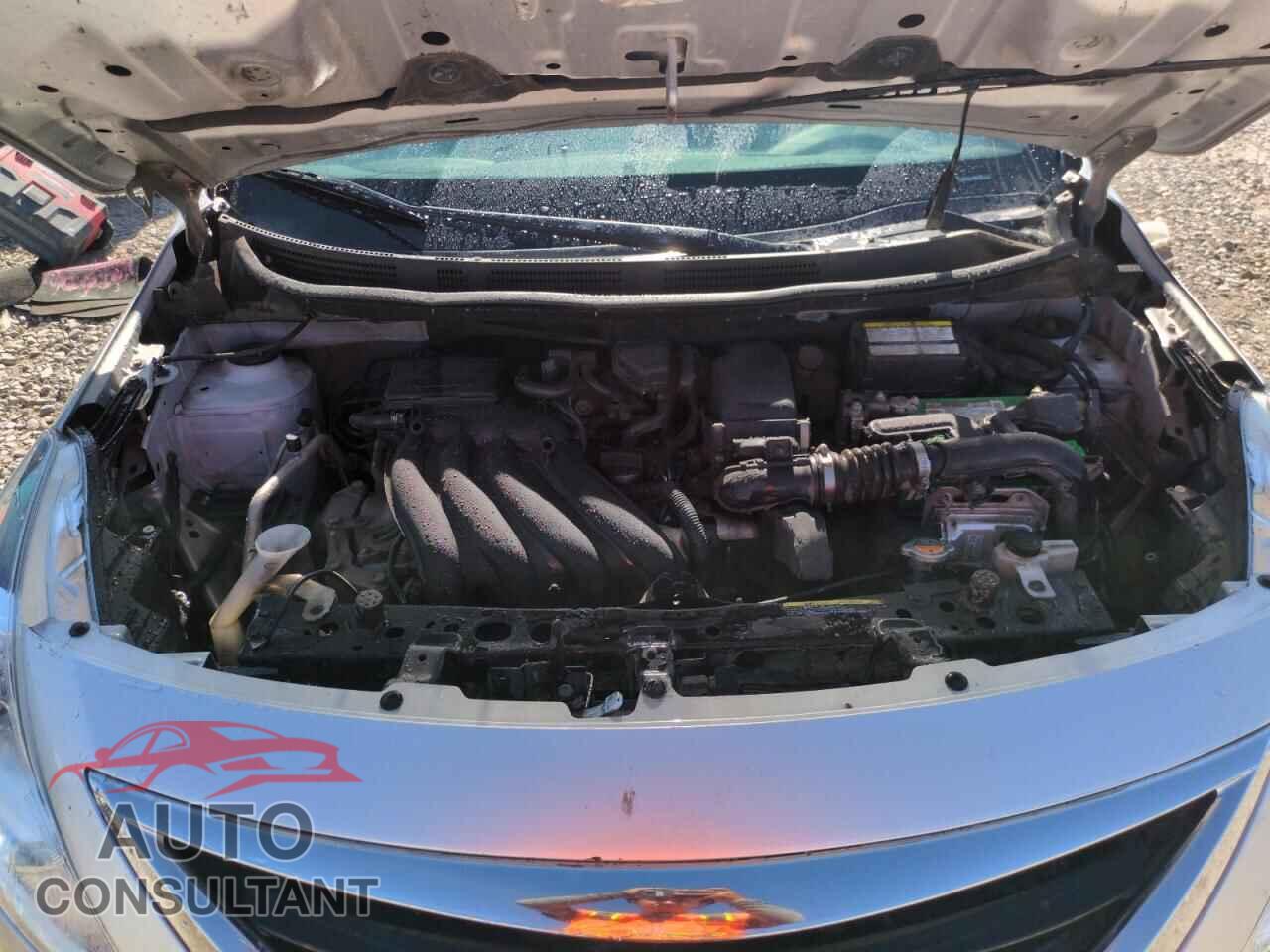 NISSAN VERSA 2019 - 3N1CN7AP3KL814610