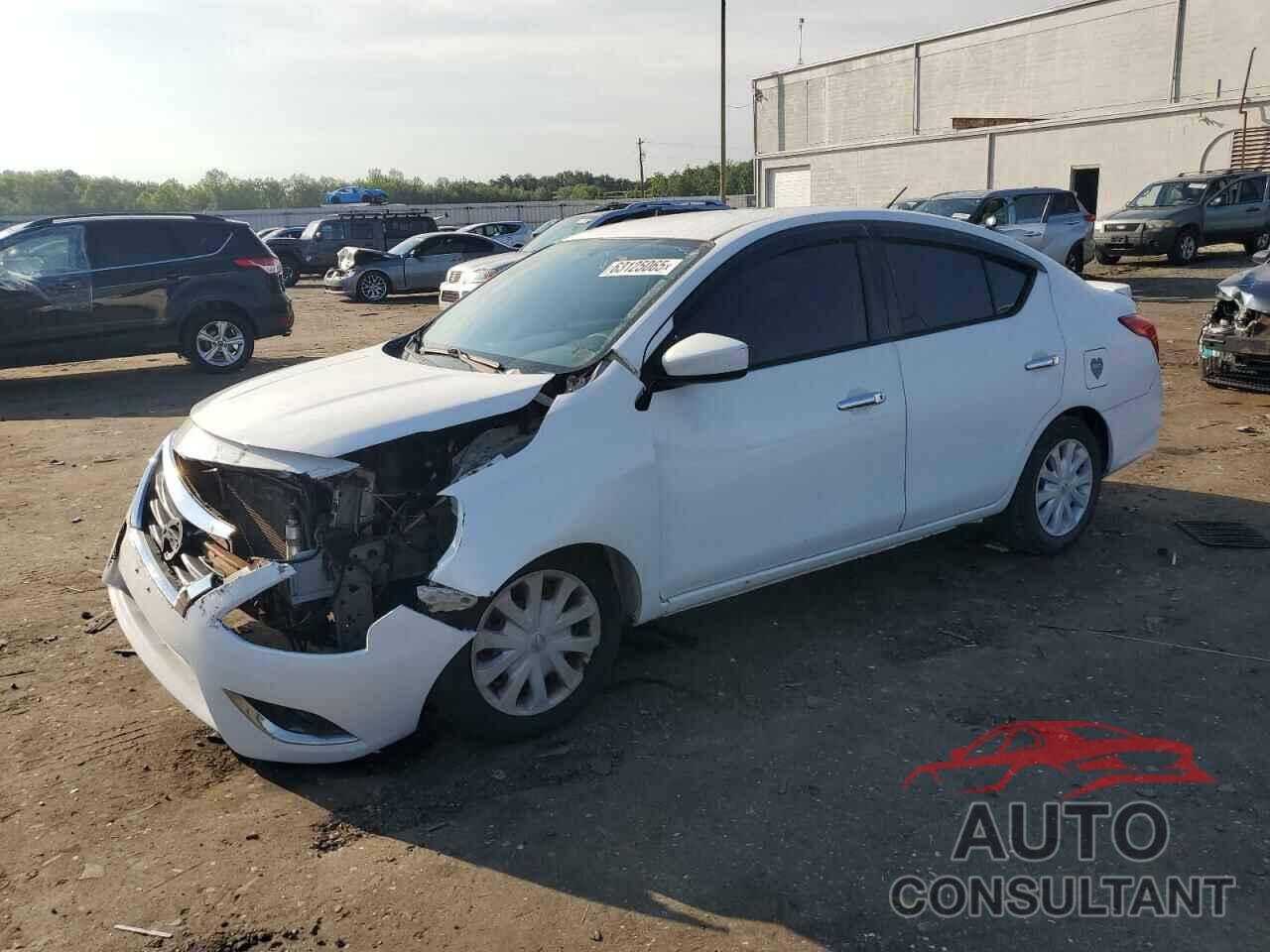 NISSAN VERSA 2017 - 3N1CN7AP8HL838748