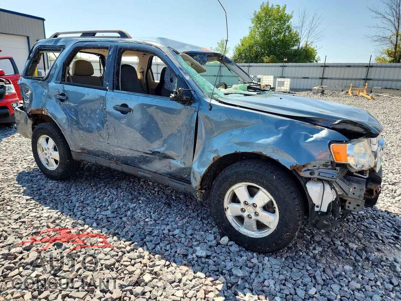 FORD ESCAPE 2011 - 1FMCU9D72BKB36968