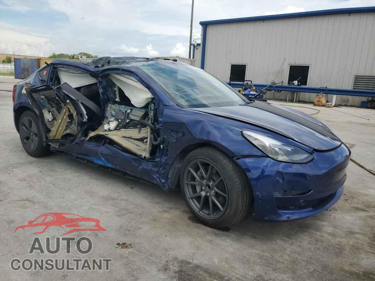 TESLA MODEL 3 2023 - 5YJ3E1EA7PF682912