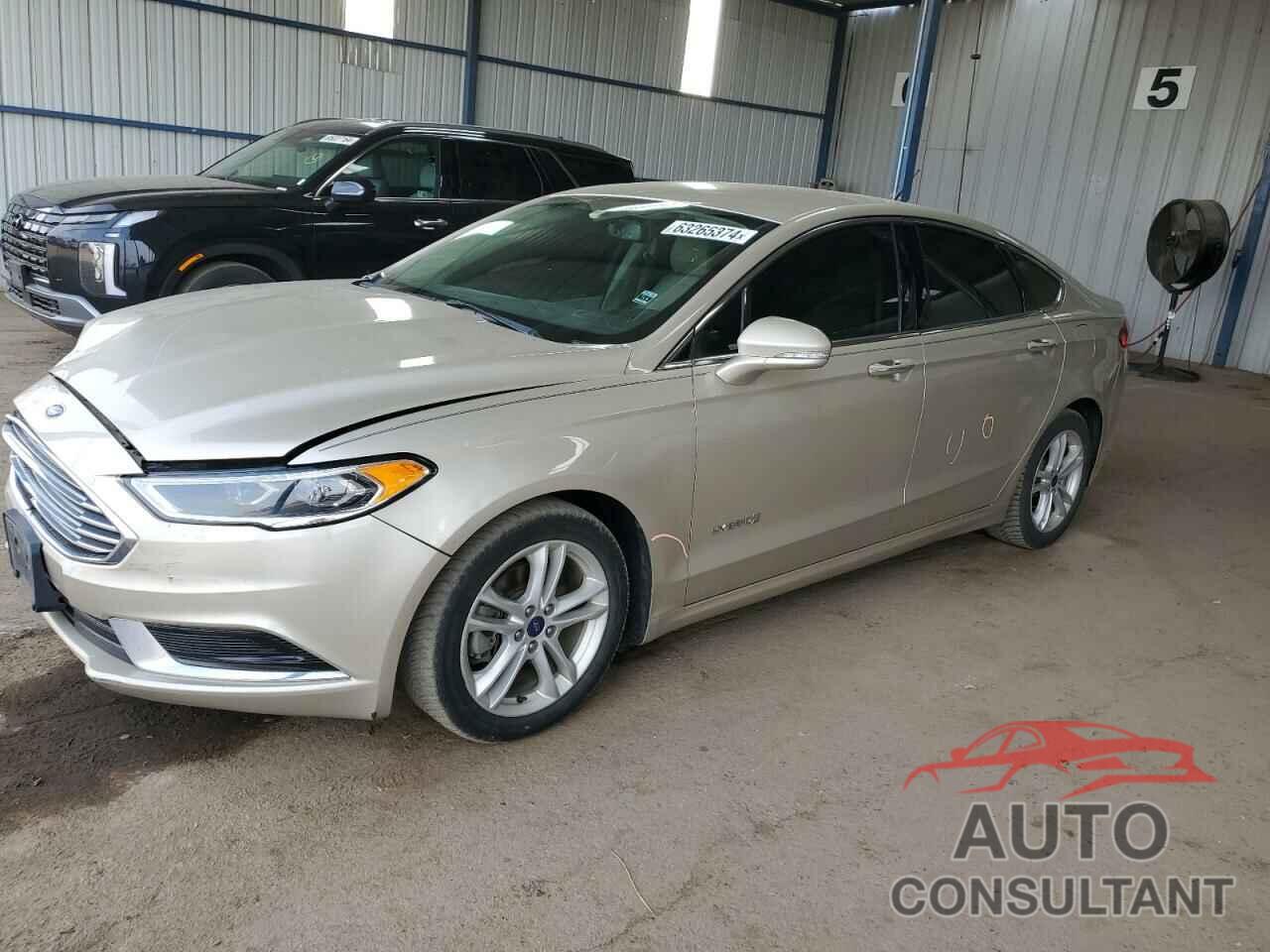 FORD FUSION 2018 - 3FA6P0LU4JR232256