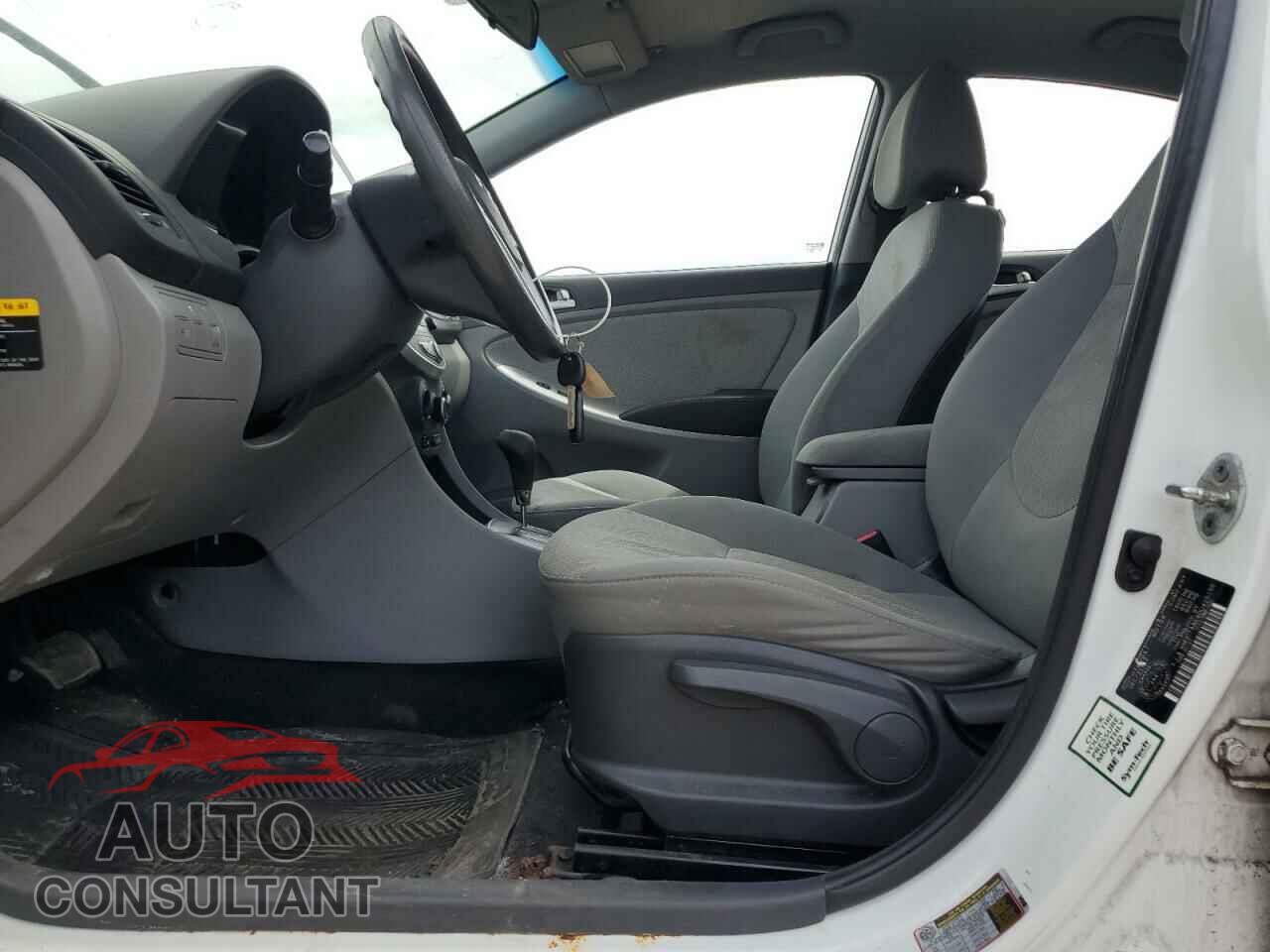 HYUNDAI ACCENT 2013 - KMHCT4AE4DU425155