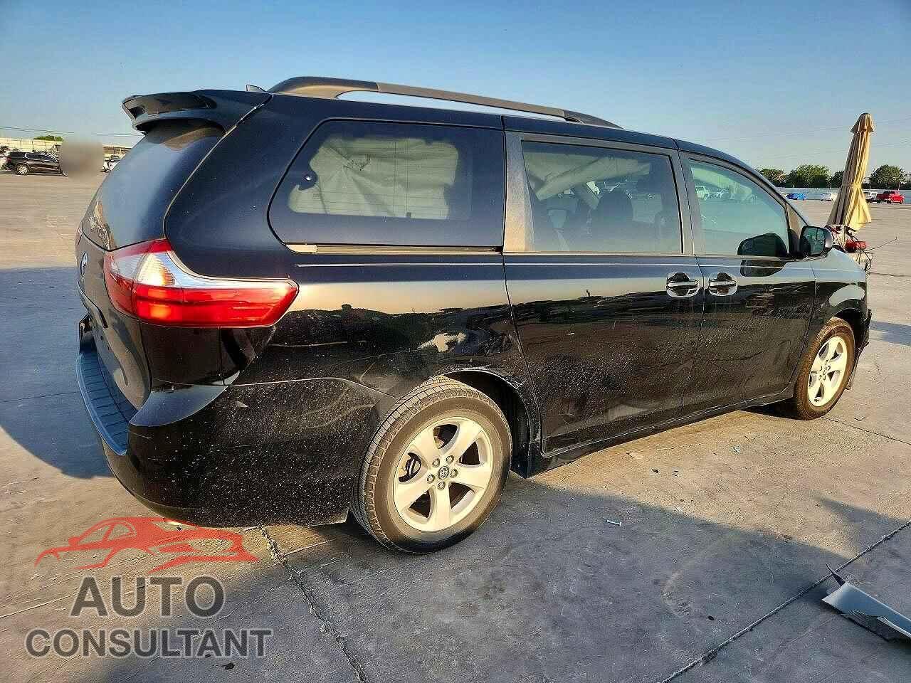 TOYOTA SIENNA 2019 - 5TDKZ3DC5KS008471