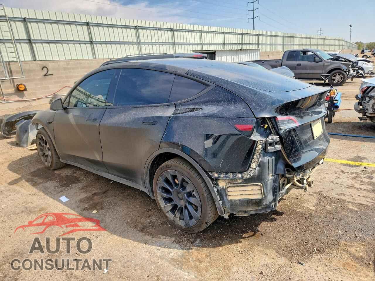 TESLA MODEL Y 2022 - 7SAYGAEE2NF524500
