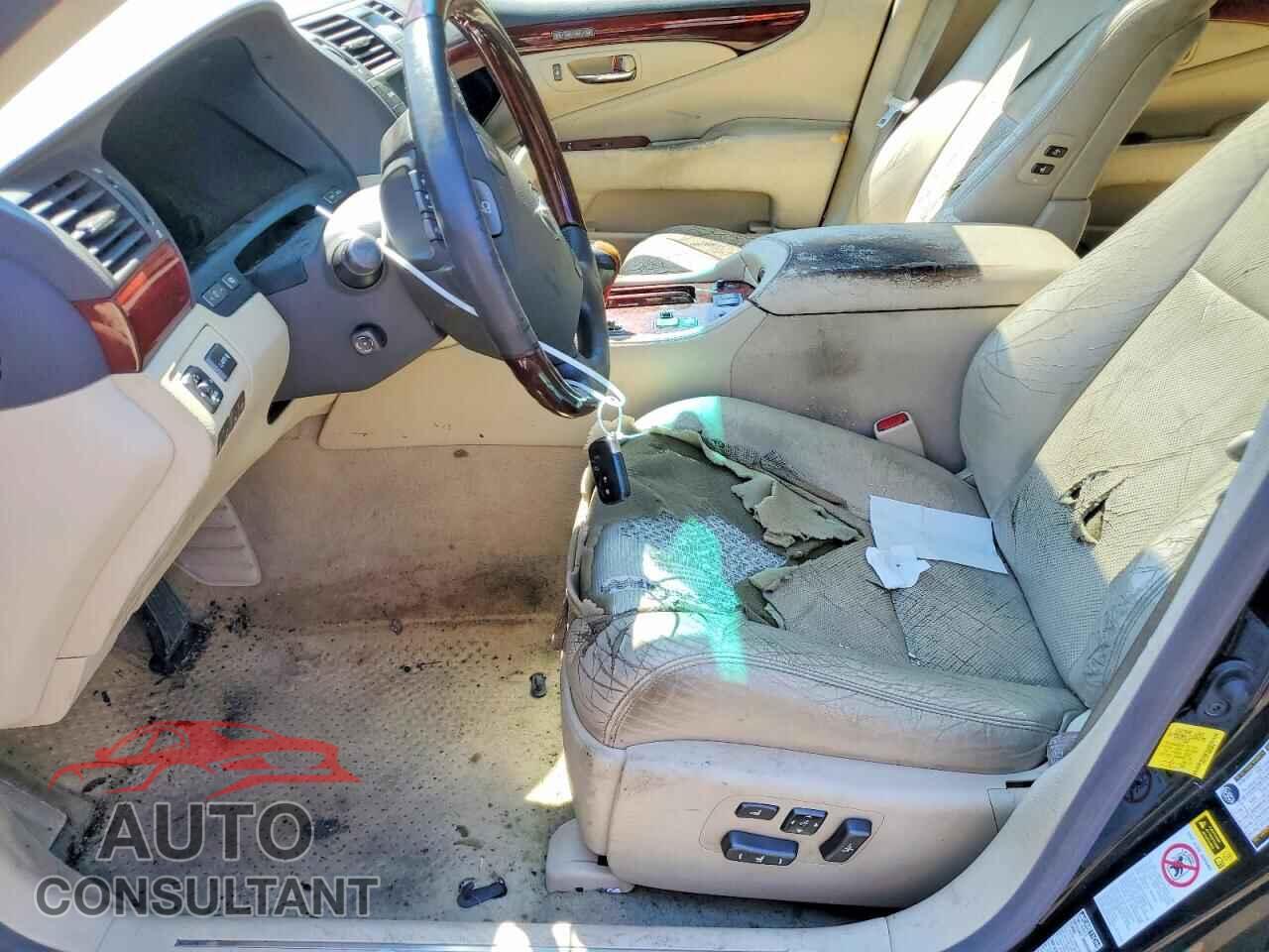 LEXUS LS460 2011 - JTHCL5EF7B5010950