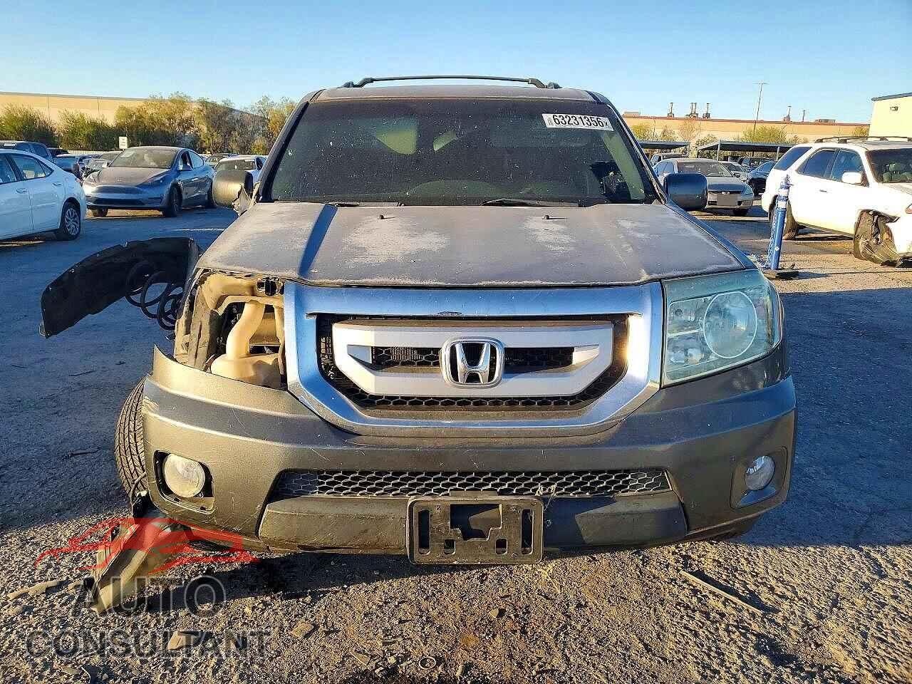 HONDA PILOT 2011 - 5FNYF4H96BB051776