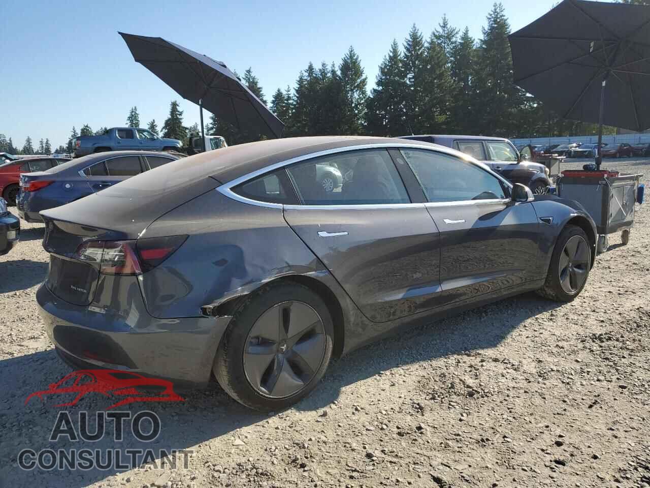 TESLA MODEL 3 2018 - 5YJ3E1EA1JF018855