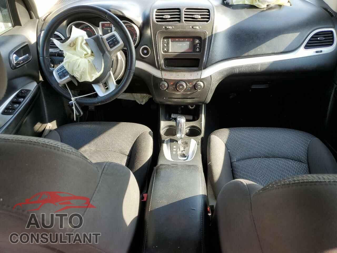 DODGE JOURNEY 2017 - 3C4PDCBB3HT529847