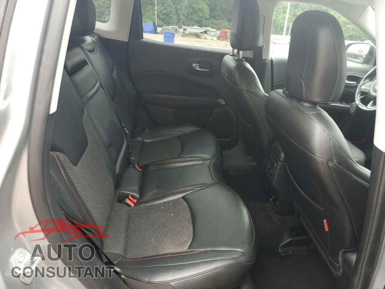 JEEP COMPASS 2019 - 3C4NJDDB5KT671272