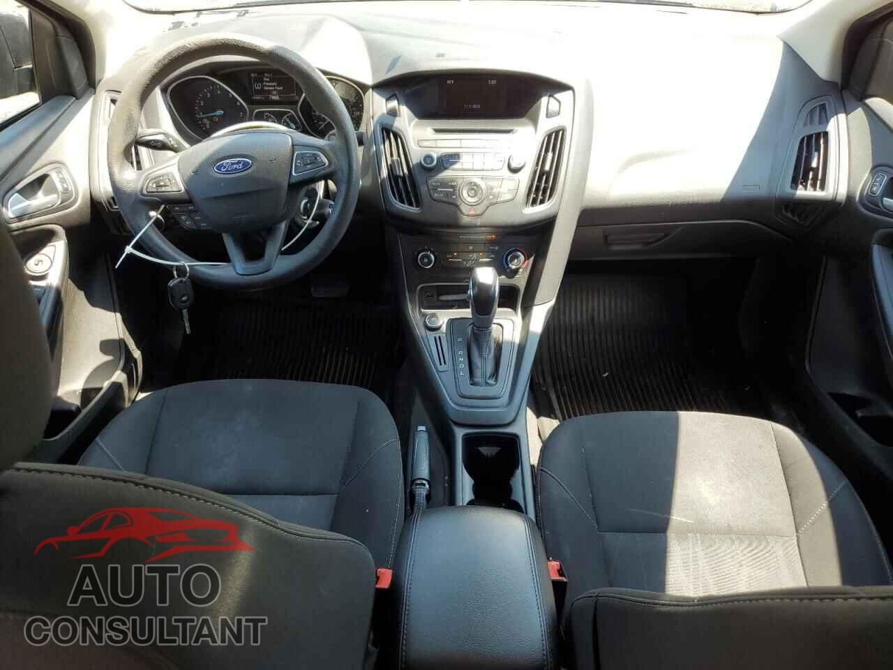 FORD FOCUS 2016 - 1FADP3F22GL389102