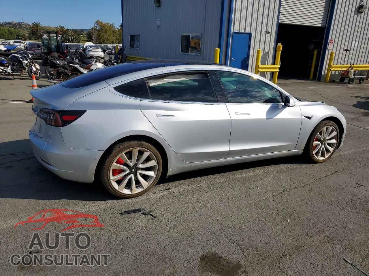 TESLA MODEL 3 2018 - 5YJ3E1EA2JF024339