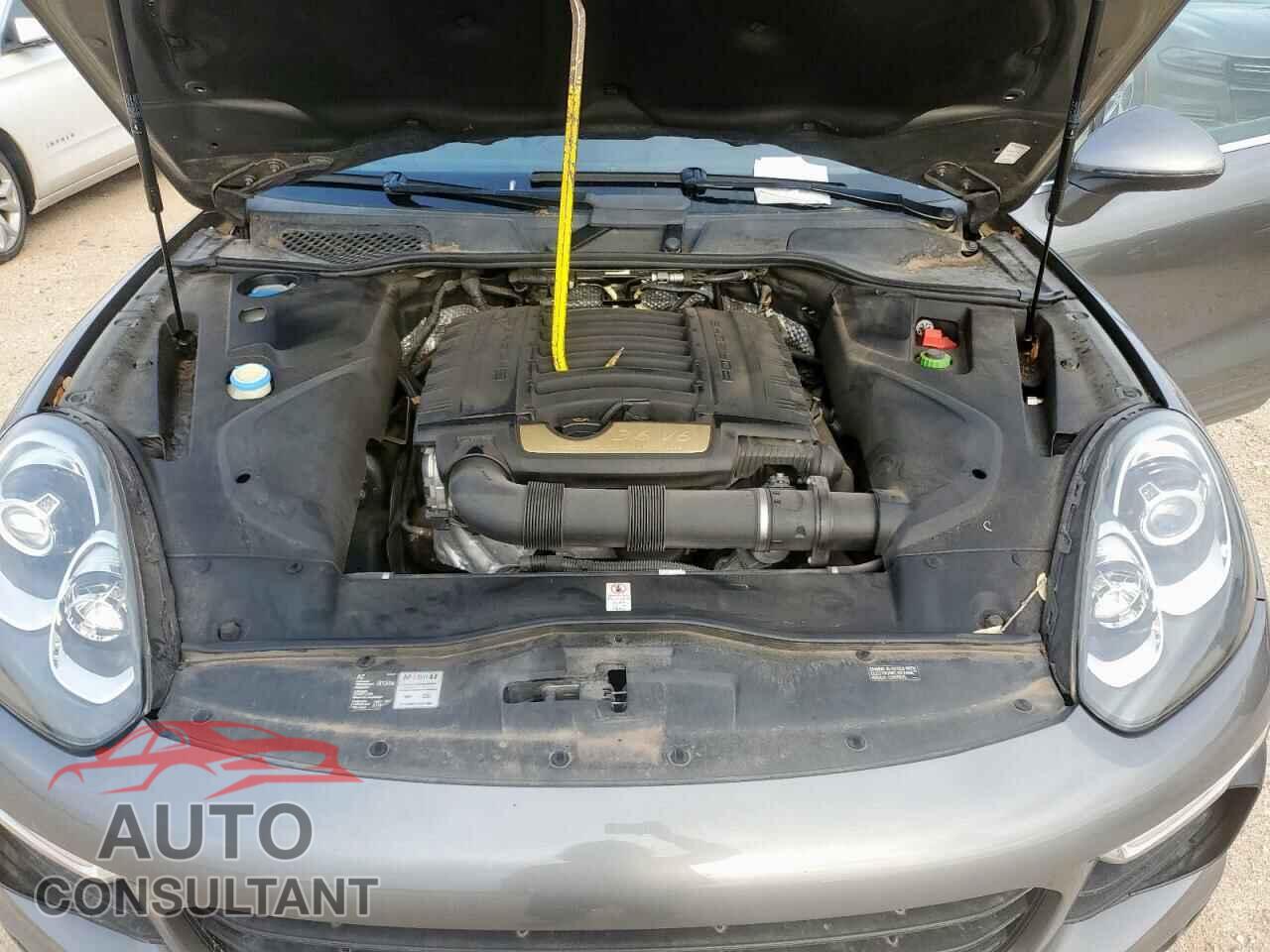 PORSCHE CAYENNE 2016 - WP1AA2A24GLA03925