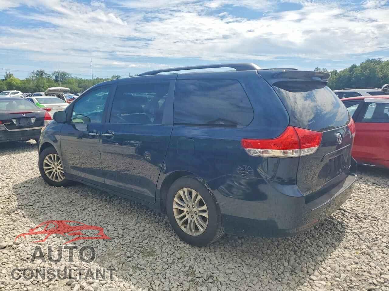 TOYOTA SIENNA 2011 - 5TDYK3DC3BS034226