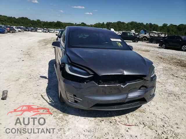 TESLA MODEL X 2017 - 5YJXCDE23HF051027