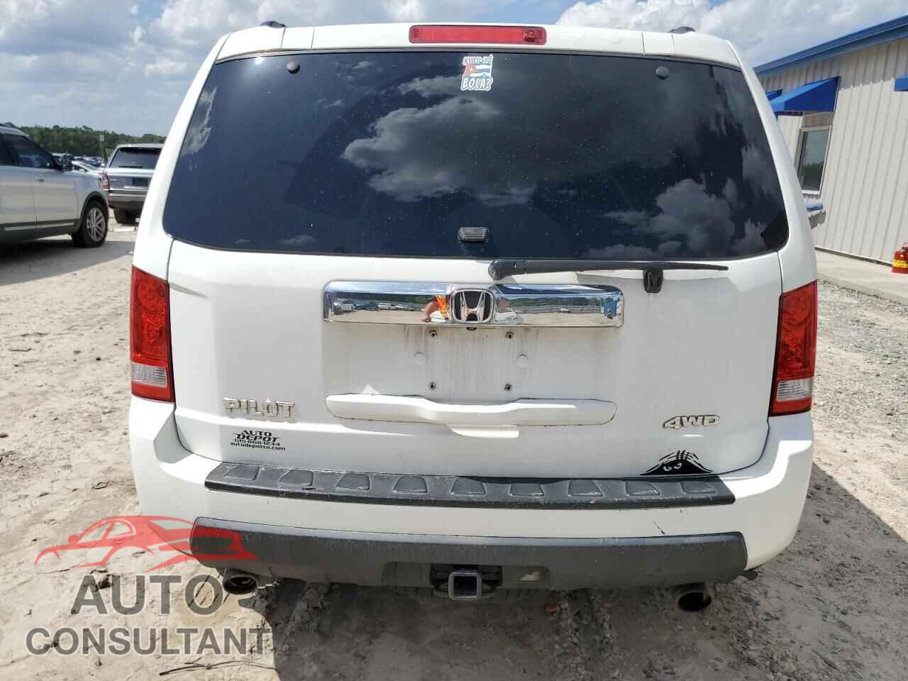 HONDA PILOT 2011 - 5FNYF4H52BB085551
