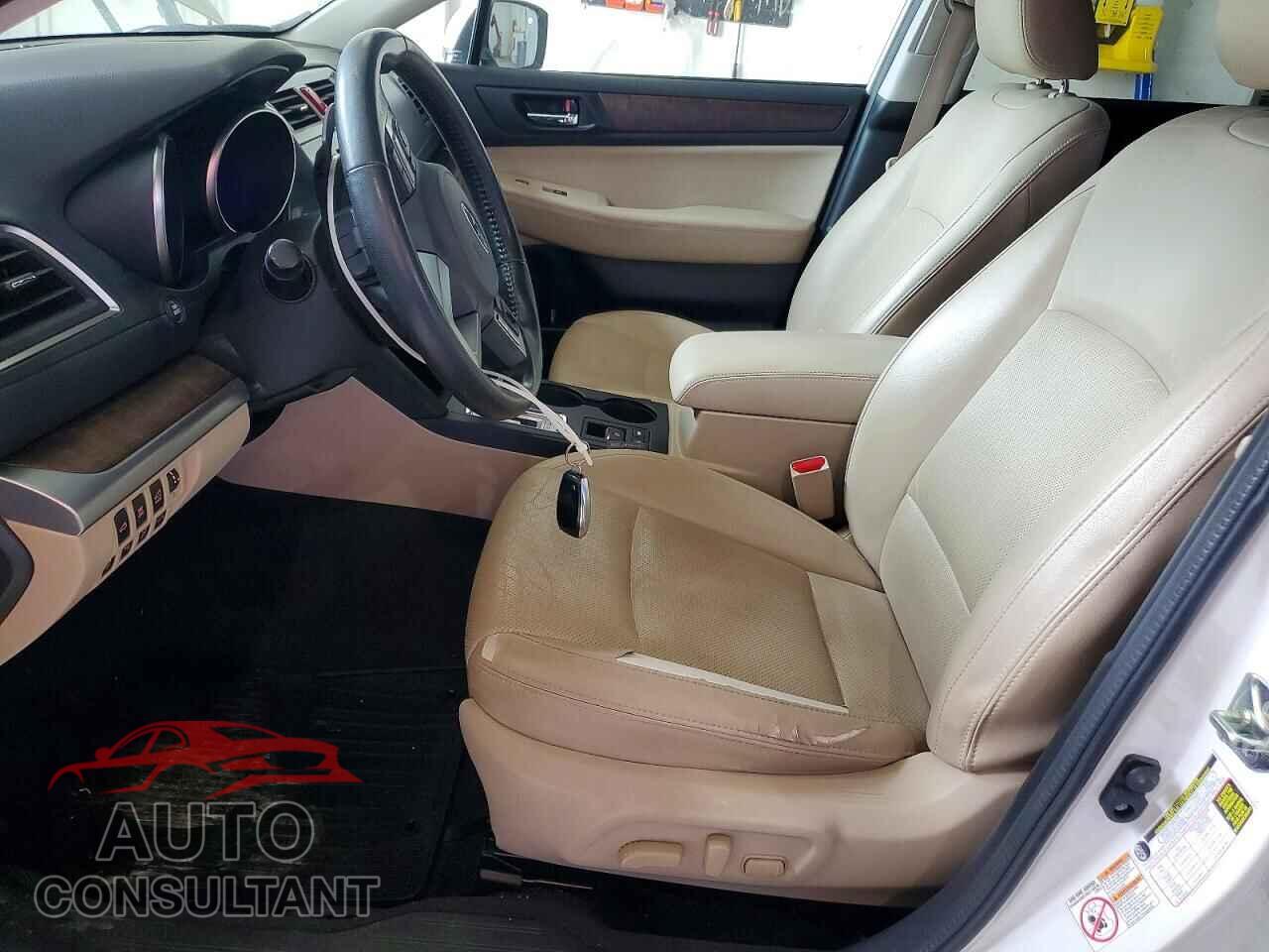 SUBARU OUTBACK 2016 - 4S4BSENC2G3292015
