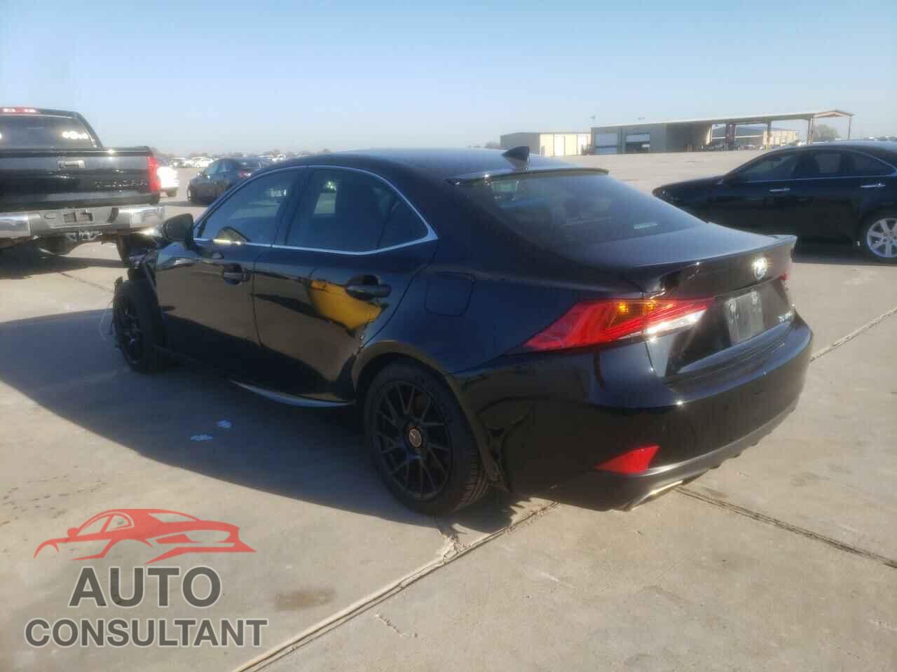 LEXUS IS 2018 - JTHBA1D22J5069329
