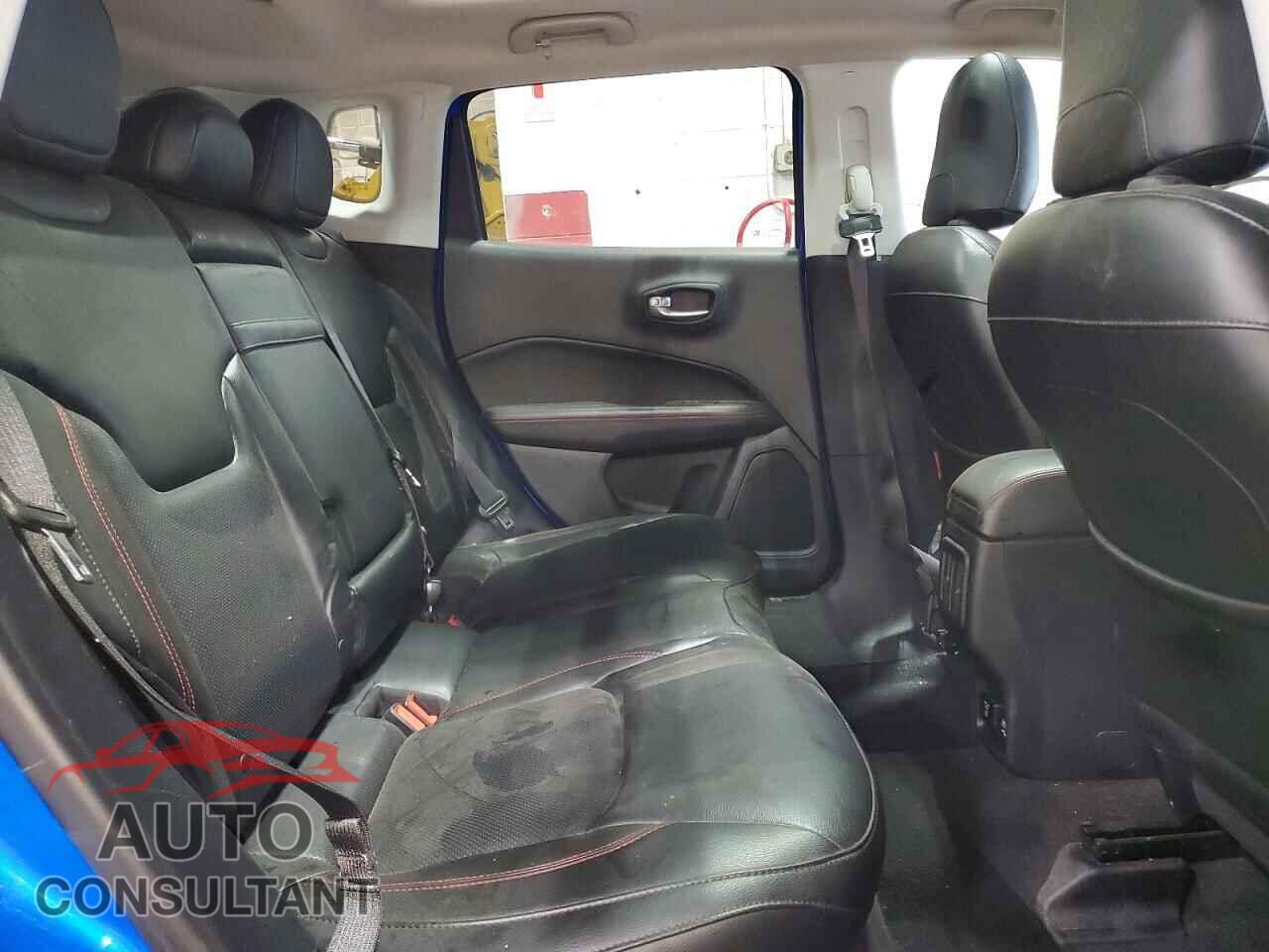 JEEP COMPASS 2018 - 3C4NJDDB6JT190851