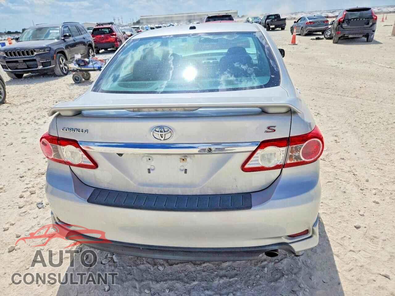 TOYOTA COROLLA 2013 - 5YFBU4EE5DP148133