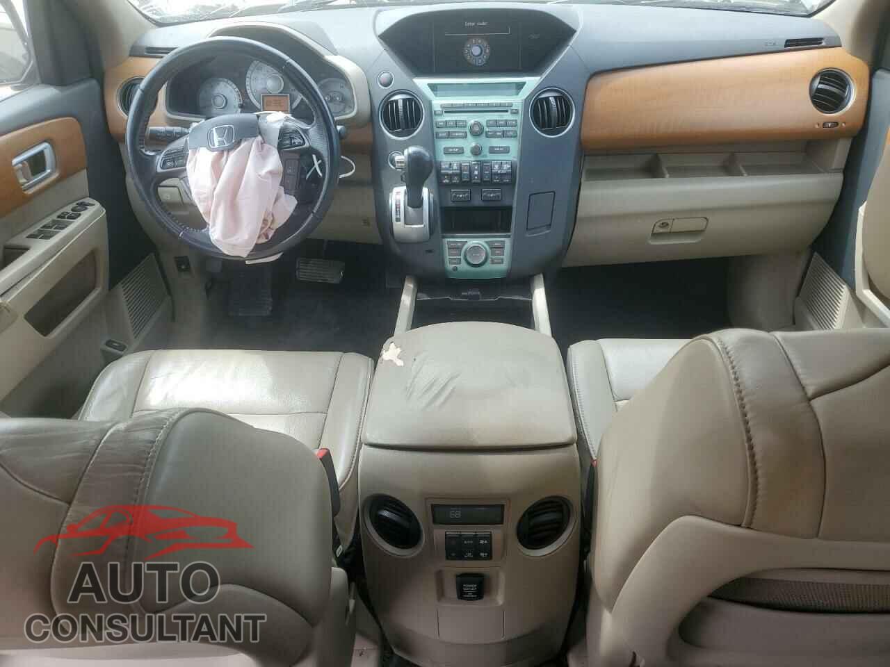 HONDA PILOT 2011 - 5FNYF4H70BB097036