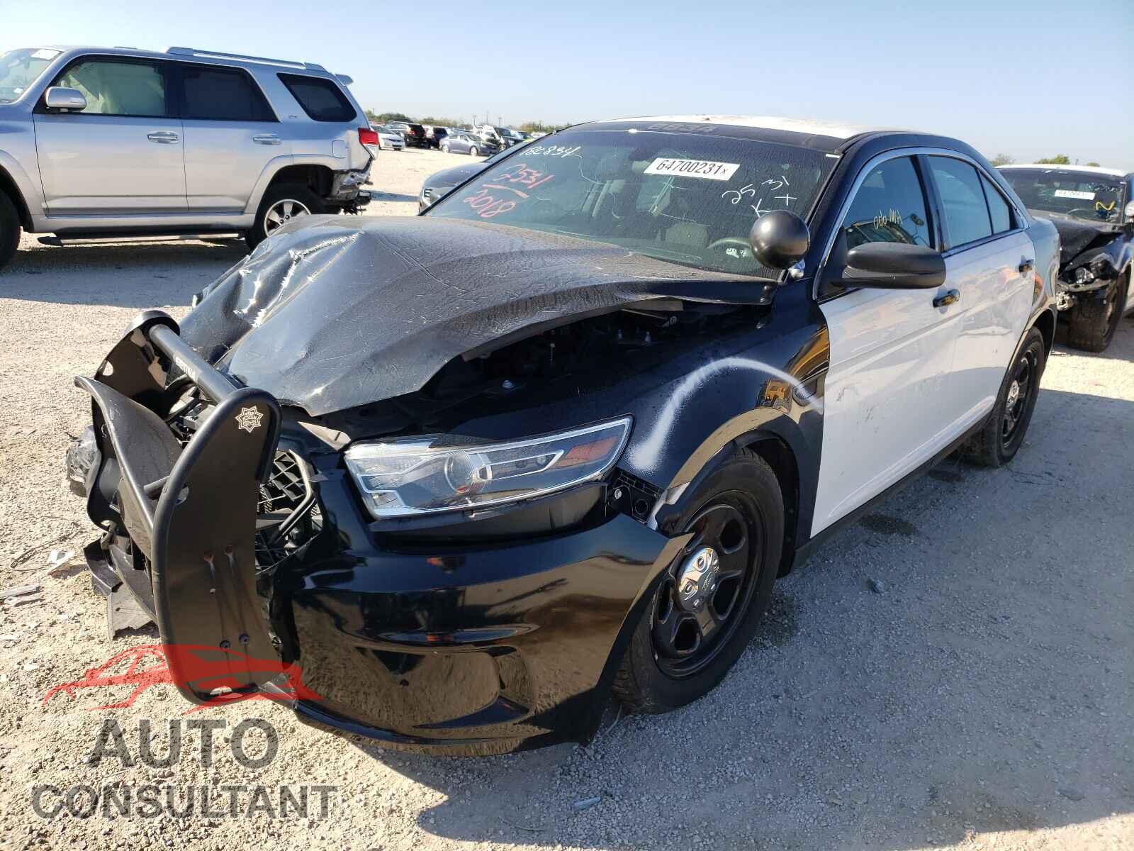 FORD TAURUS 2018 - 1FAHP2MK3JG106138