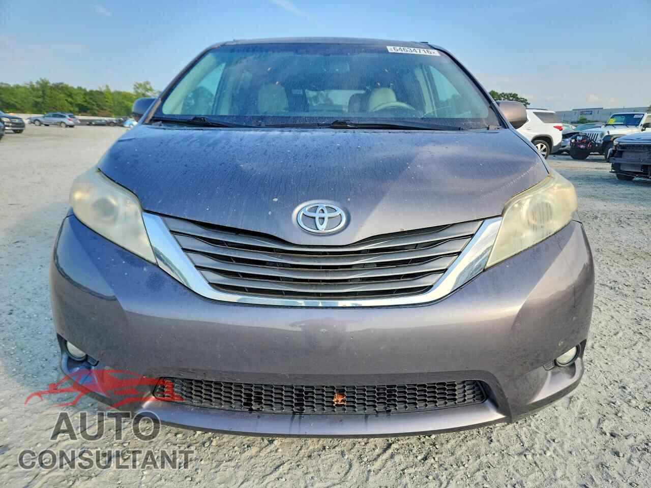 TOYOTA SIENNA 2013 - 5TDYK3DC8DS399472