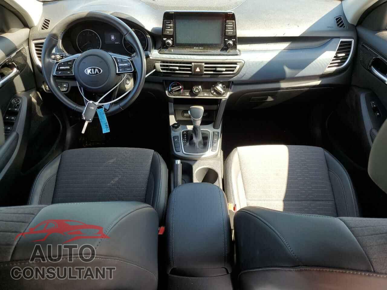 KIA SELTOS 2021 - KNDEUCAA9M7101019