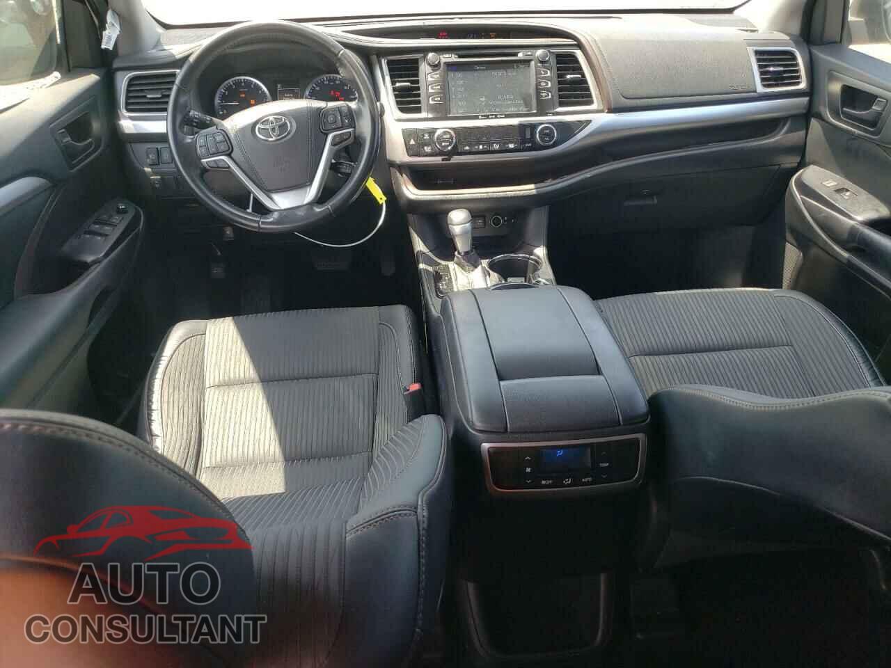 TOYOTA HIGHLANDER 2017 - 5TDZZRFH9HS207350