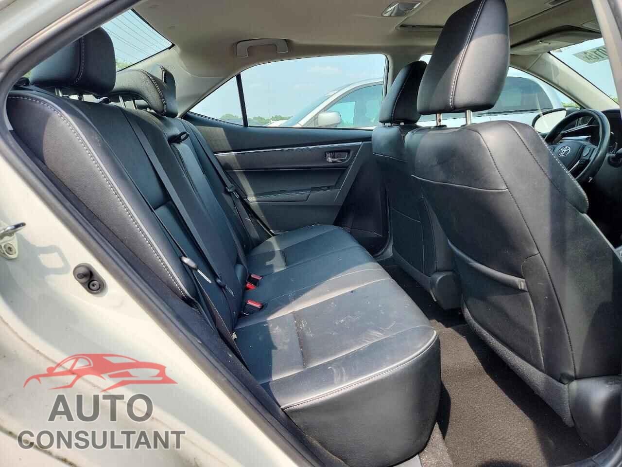 TOYOTA COROLLA 2015 - 2T1BURHEXFC441425