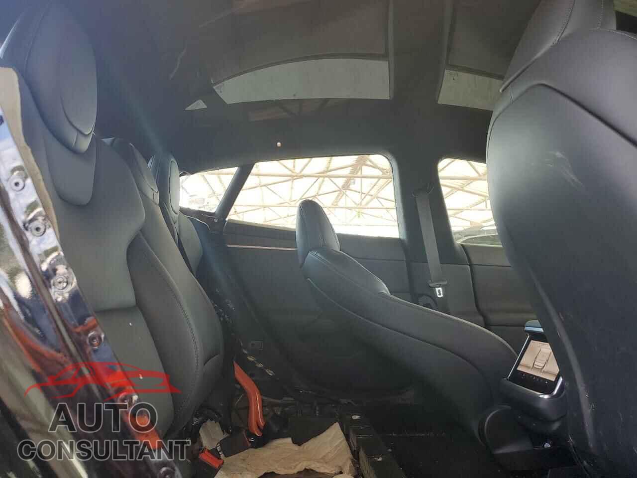 TESLA MODEL S 2022 - 5YJSA1E59NF472593