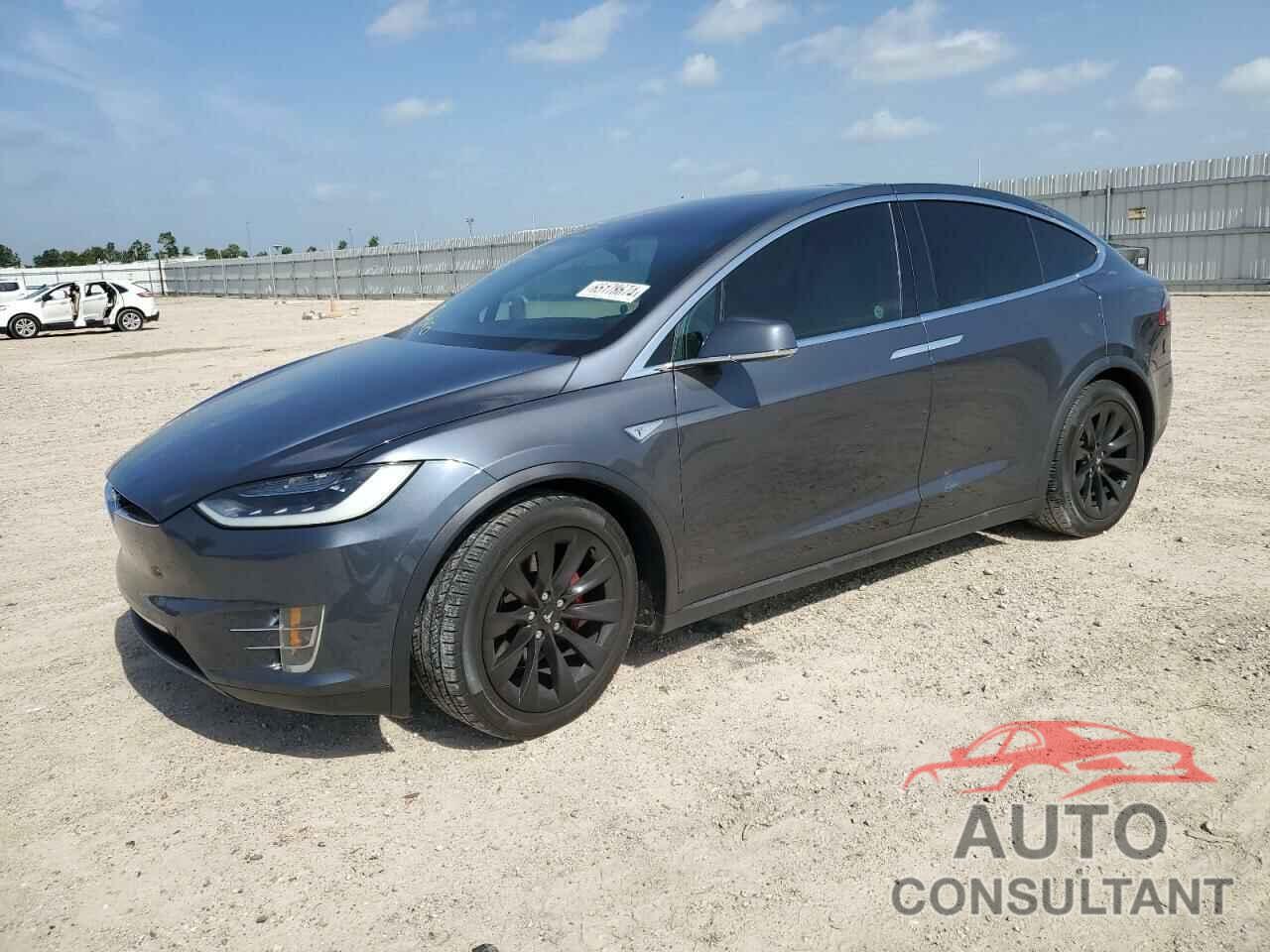 TESLA MODEL X 2016 - 5YJXCAE49GFS00068