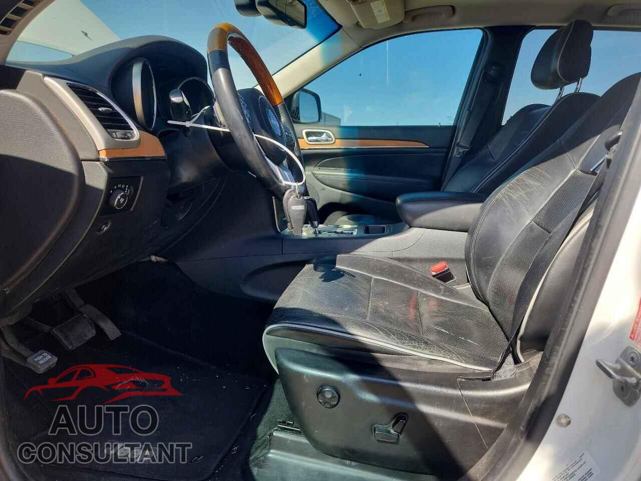 JEEP CHEROKEE 2013 - 1C4RJECT8DC647211