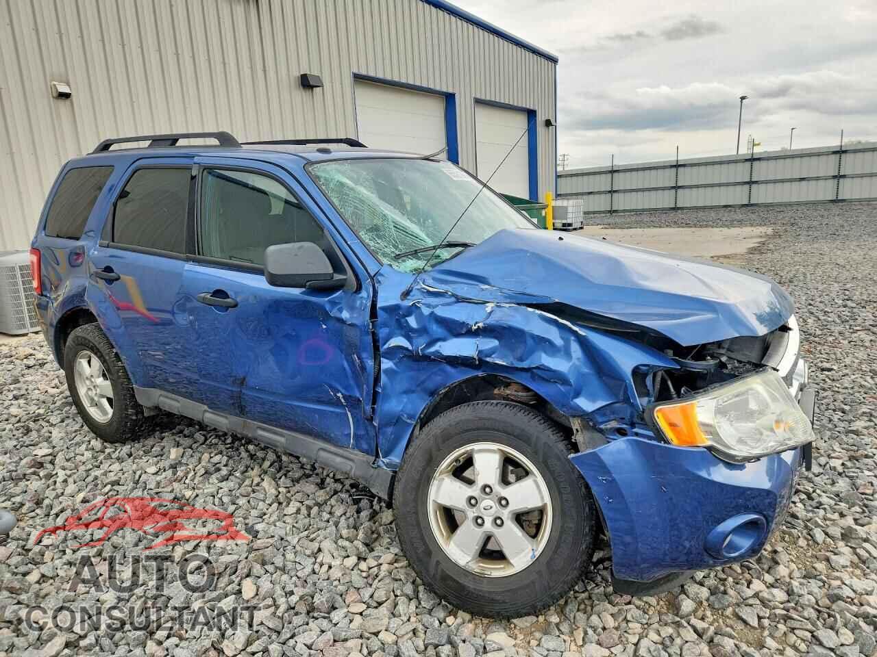 FORD ESCAPE 2010 - 1FMCU9DG8AKB60593