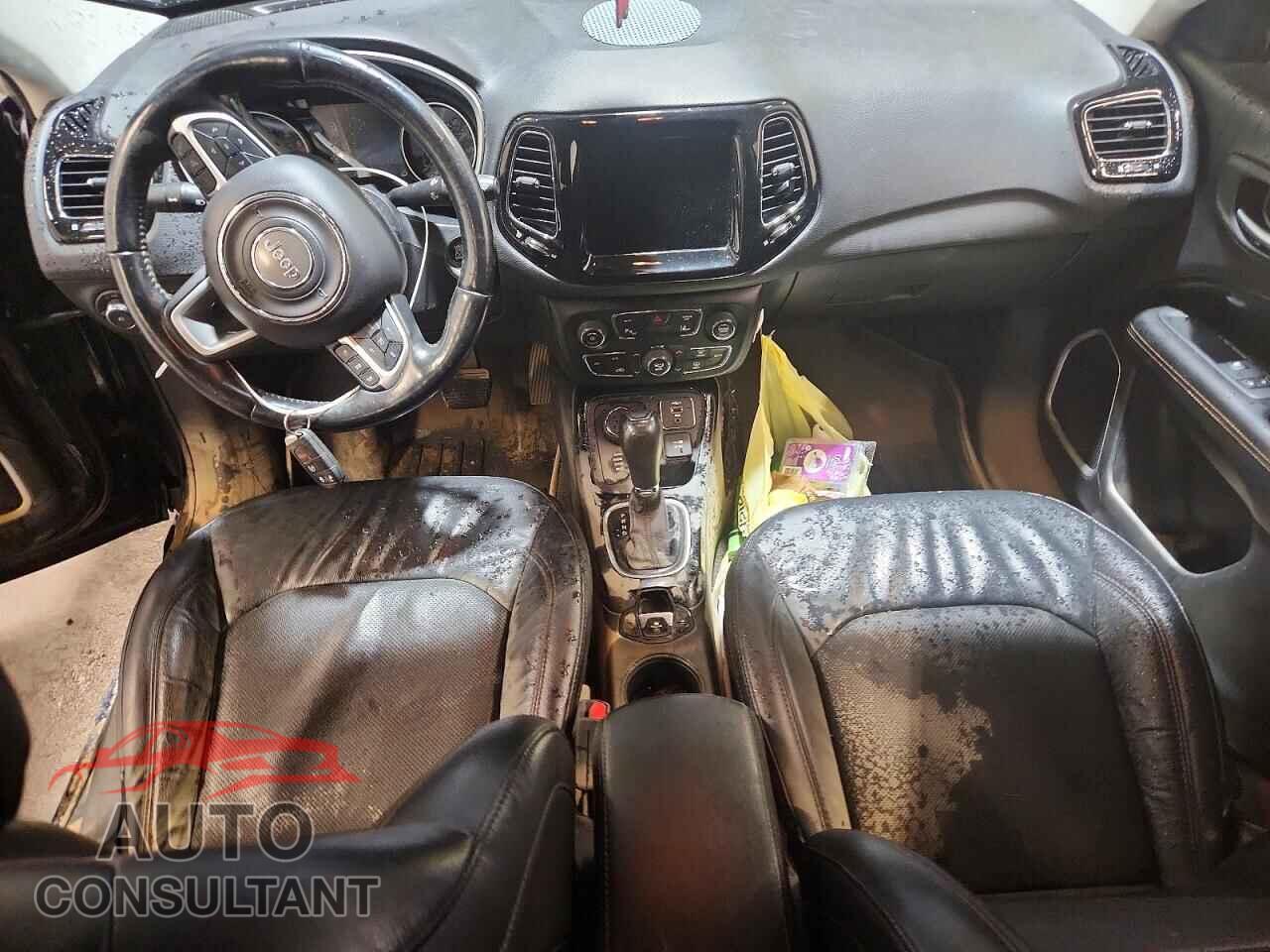 JEEP COMPASS 2021 - 3C4NJDCB6MT561447