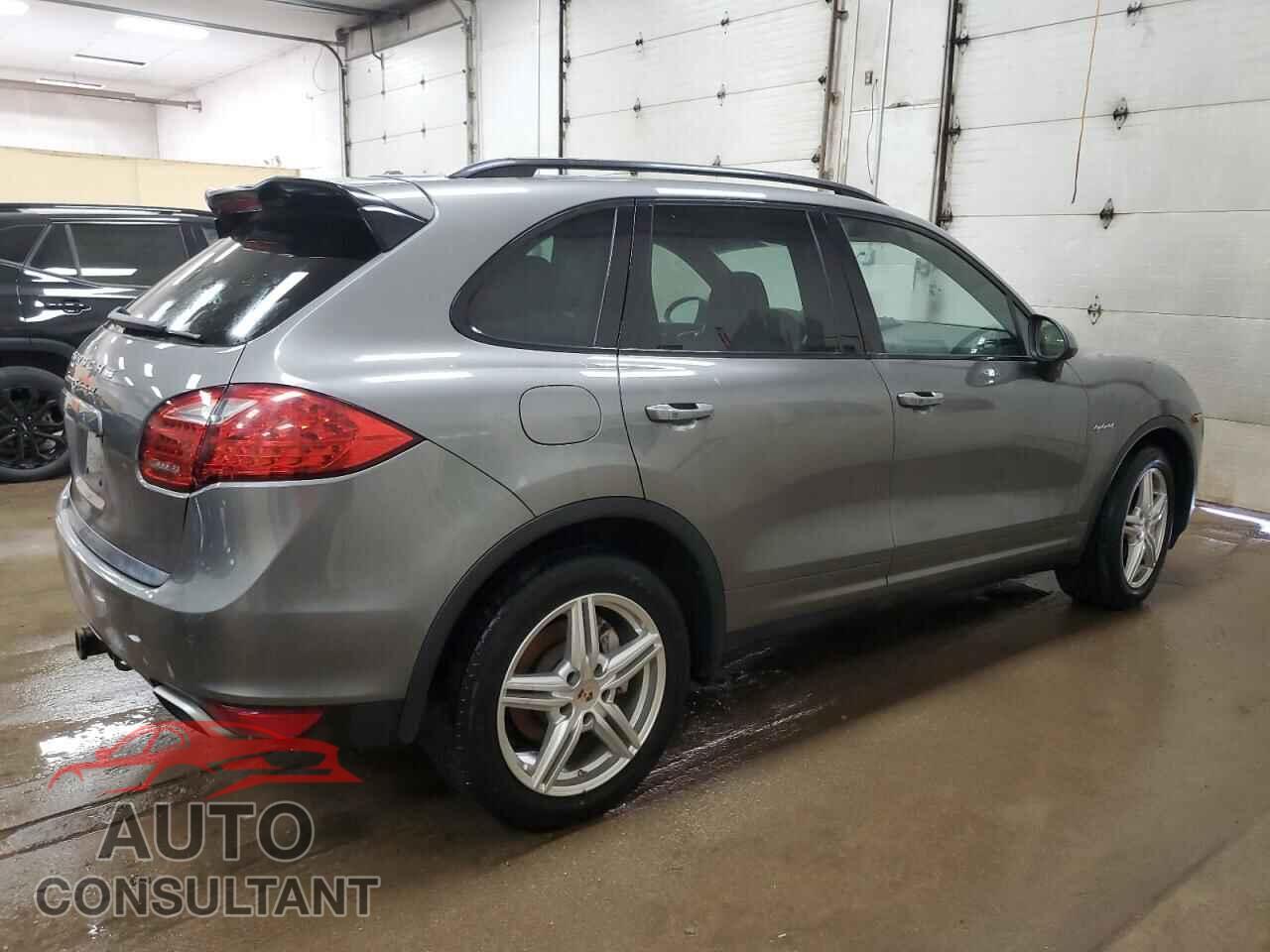 PORSCHE CAYENNE 2012 - WP1AE2A2XCLA92267