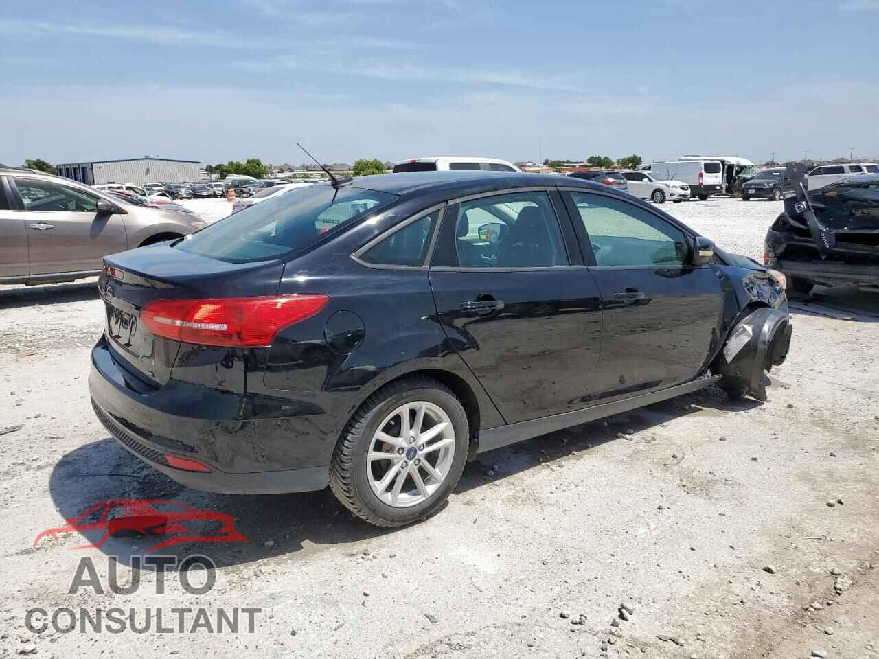 FORD FOCUS 2017 - 1FADP3F22HL329614