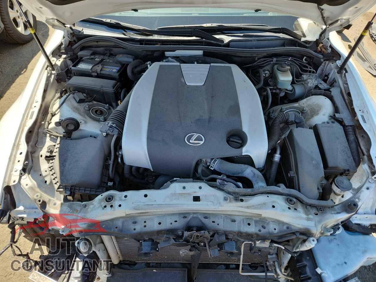 LEXUS IS 2015 - JTHCE1D28F5007448