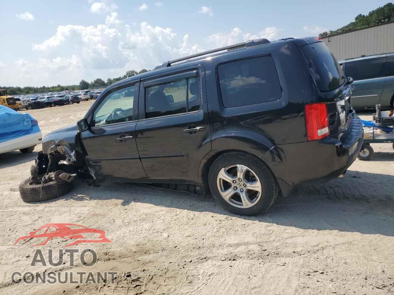 HONDA PILOT 2011 - 5FNYF4H5XBB048263