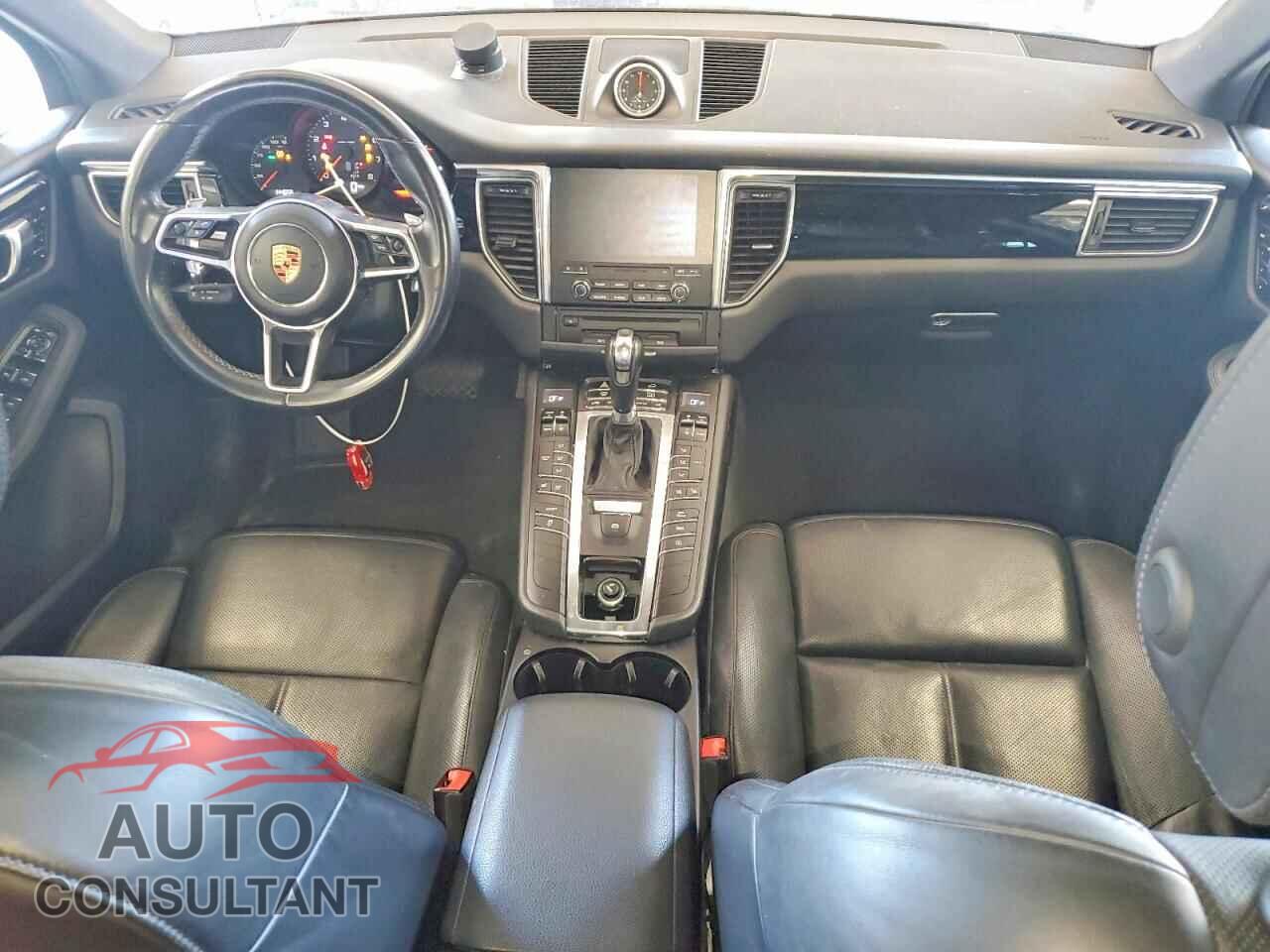 PORSCHE MACAN 2017 - WP1AA2A51HLB02181
