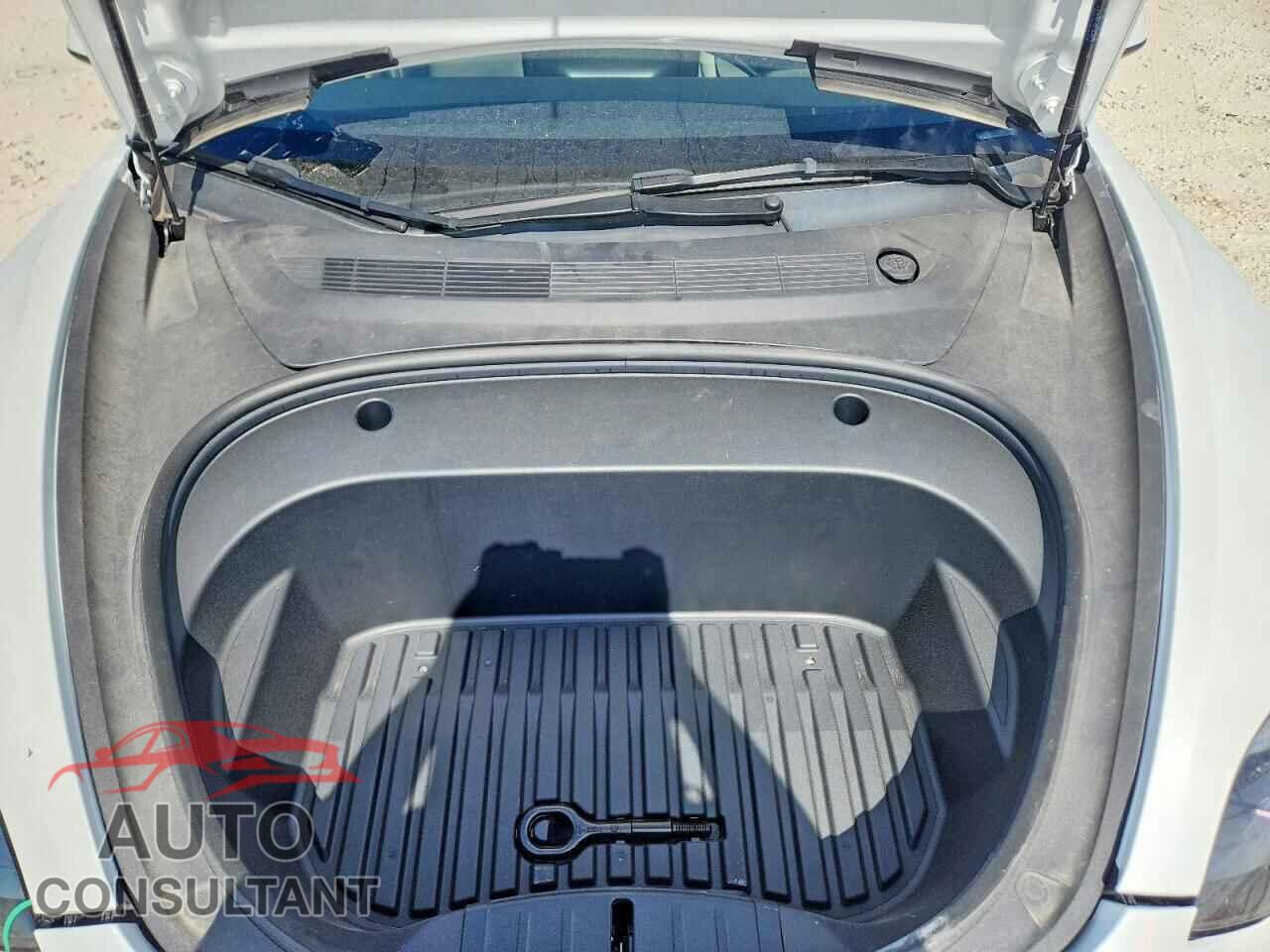 TESLA MODEL 3 2023 - 5YJ3E1EA5PF577270