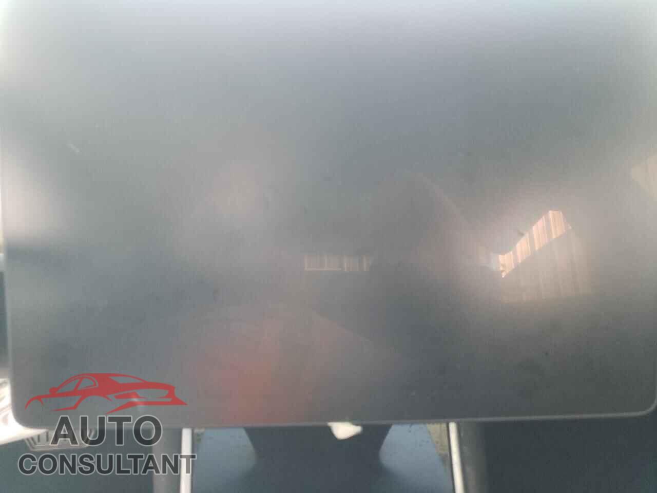 TESLA MODEL 3 2018 - 5YJ3E1EA7JF173345