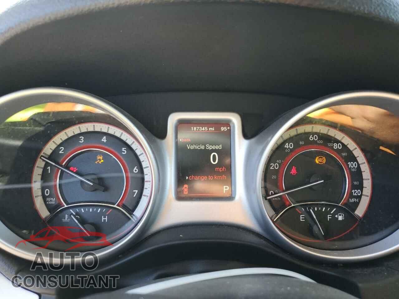 DODGE JOURNEY 2017 - 3C4PDCBG0HT588608