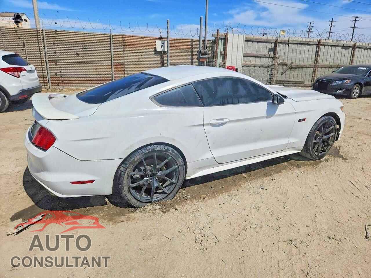 FORD MUSTANG 2015 - 1FA6P8TH1F5425914