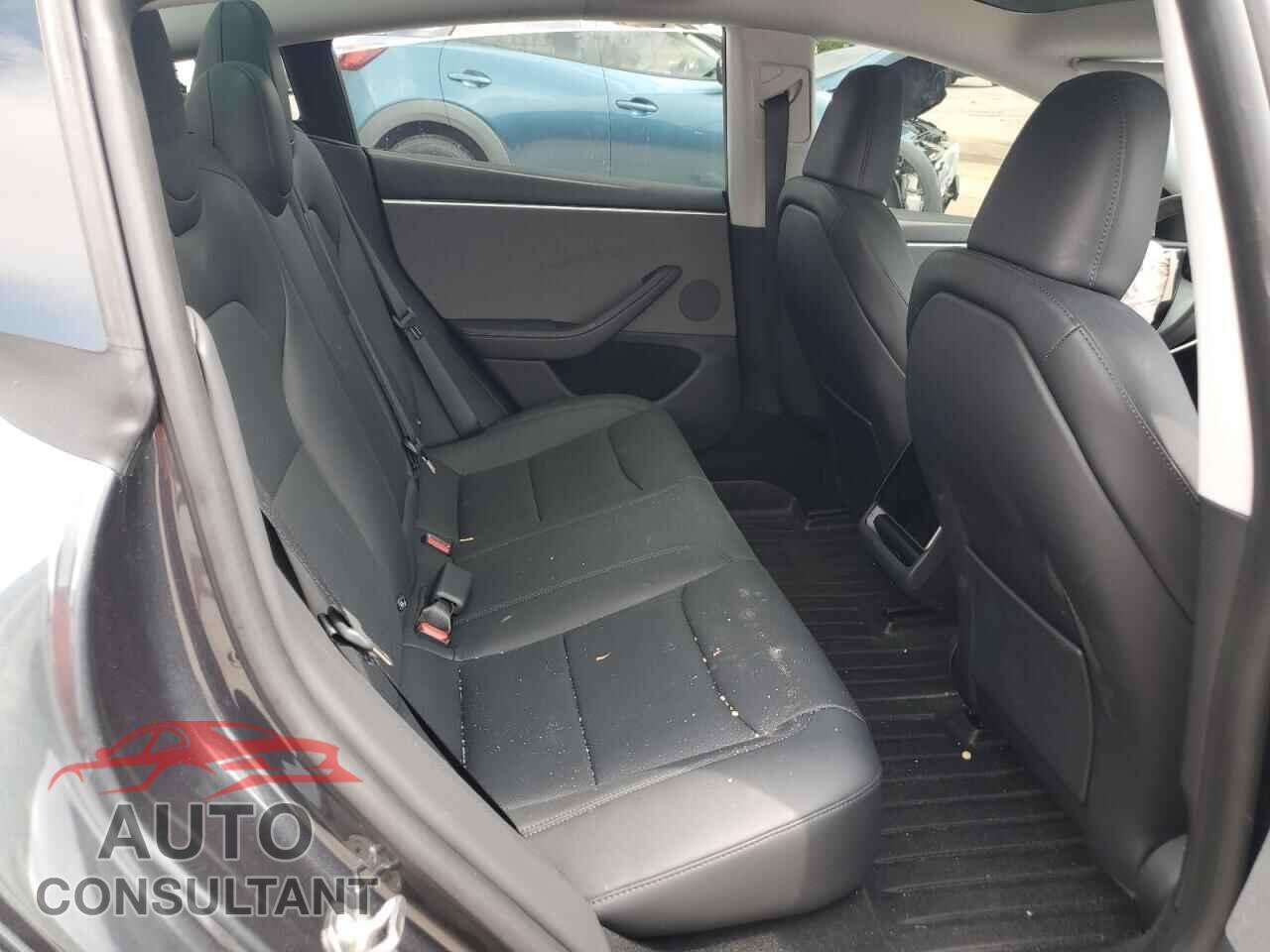 TESLA MODEL 3 2024 - 5YJ3E1EA8RF746541