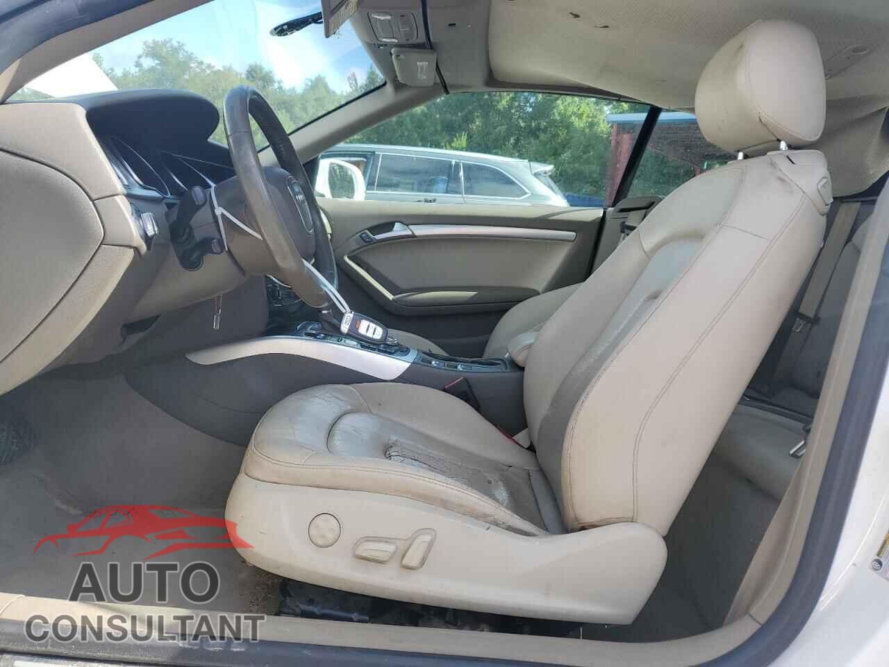 AUDI A5 2012 - WAULFAFH2CN005154