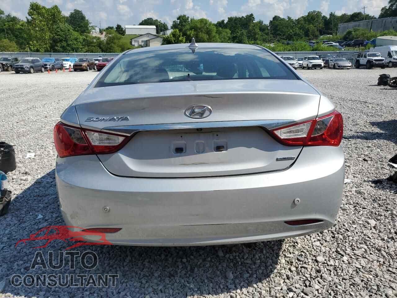 HYUNDAI SONATA 2011 - 5NPEC4AC0BH096201