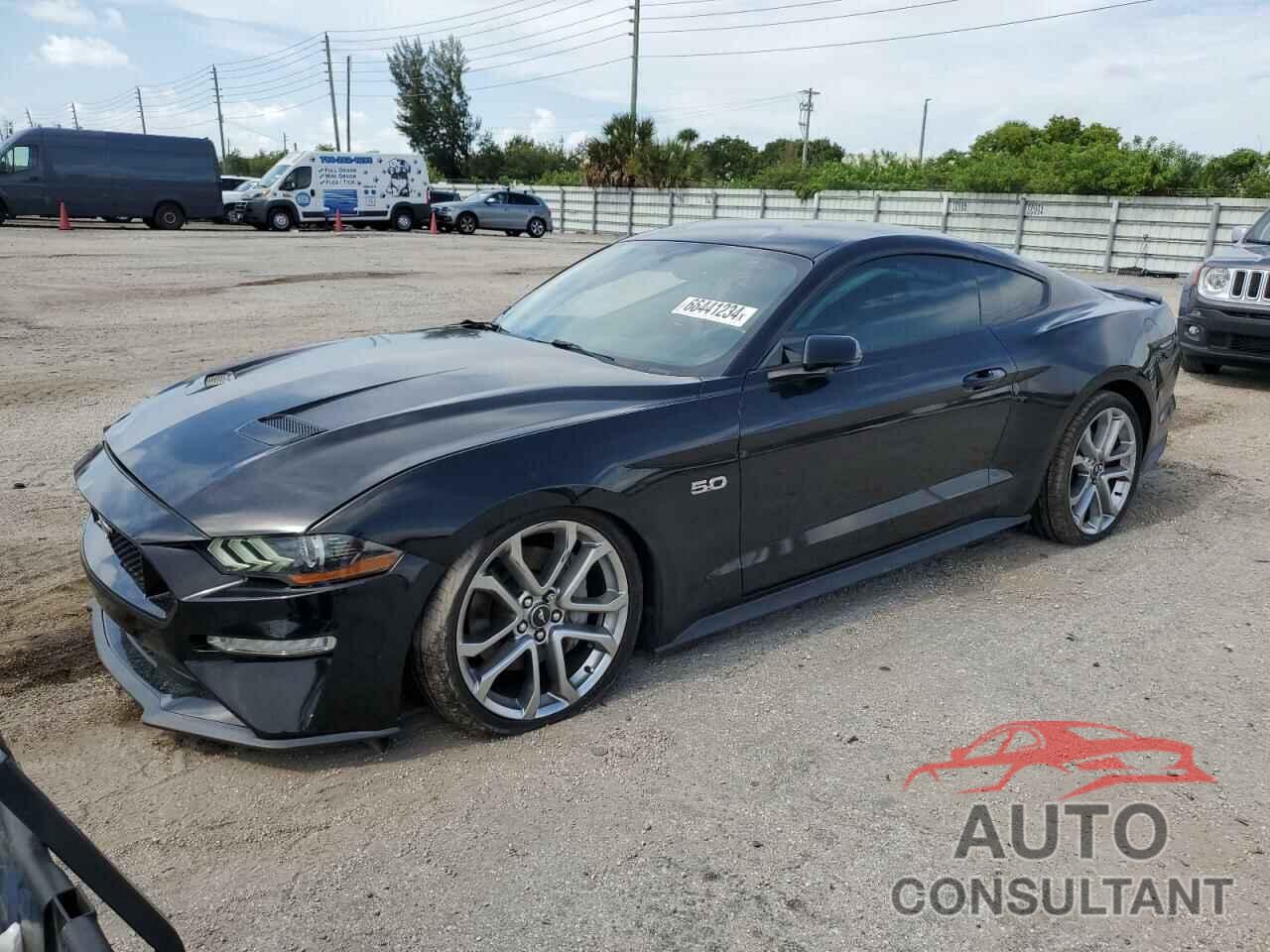 FORD MUSTANG 2019 - 1FA6P8CF0K5180659