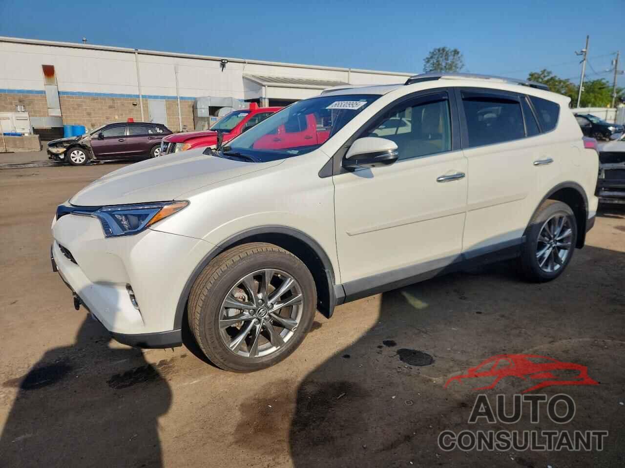 TOYOTA RAV4 2017 - JTMDFREV6HD208655