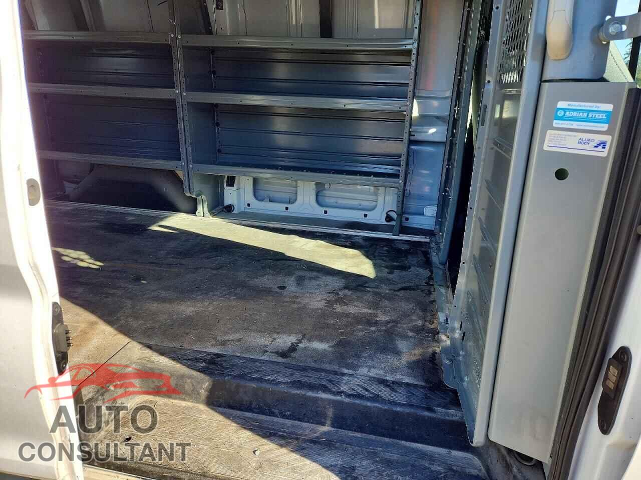 FORD TRANSIT 2015 - 1FTNE1YM1FKA75372