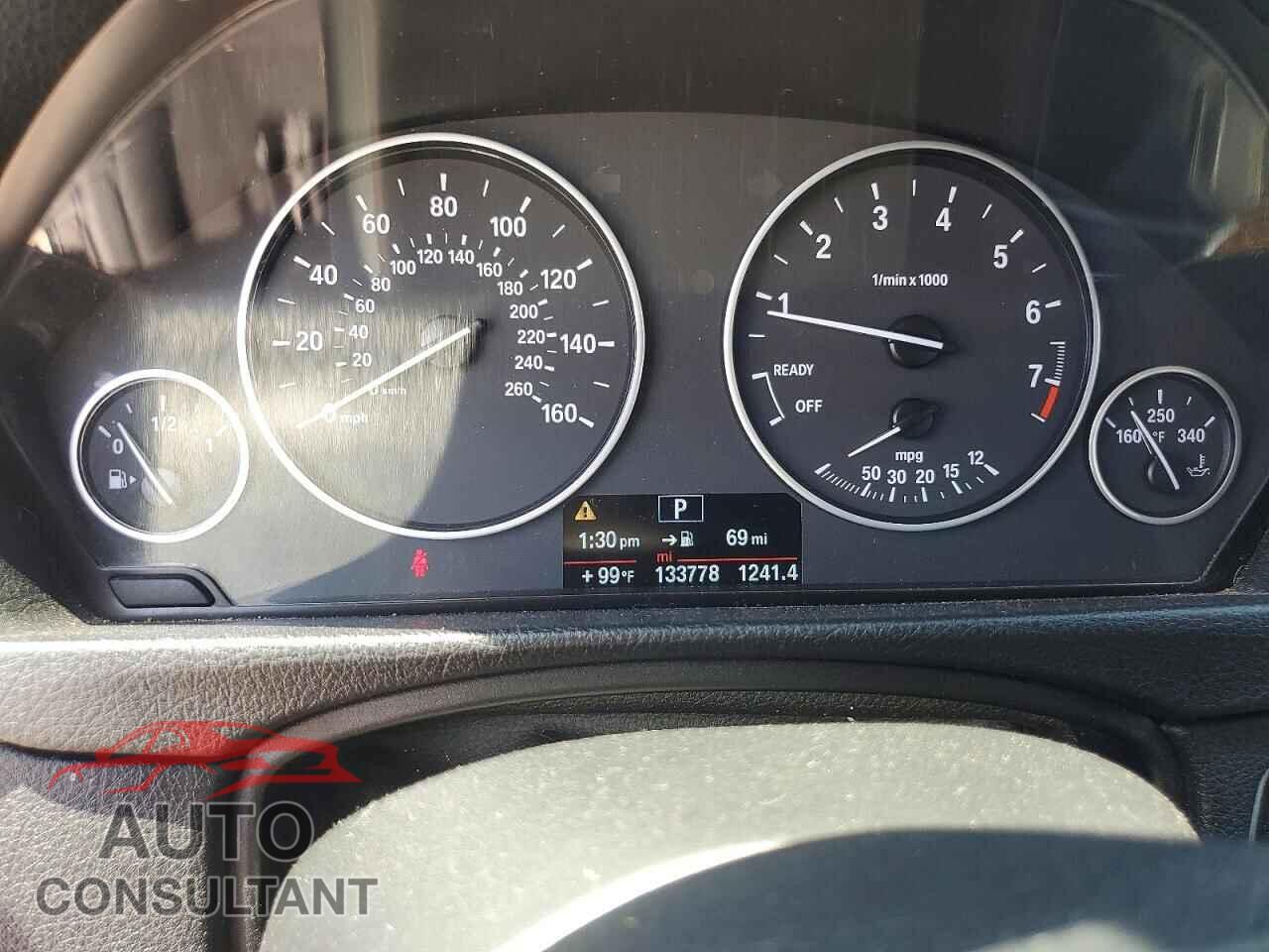 BMW 3 SERIES 2014 - WBA3C1C58EK105475